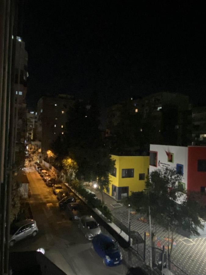 Komatas Modern Apartments In Bllok Area 티라나 외부 사진